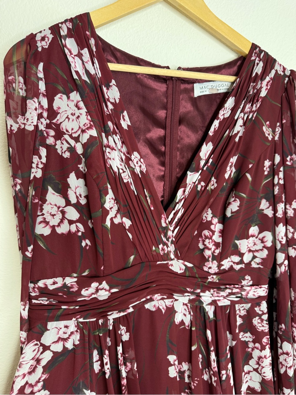 Mac Duggal Floral Chiffon Maxi
Gown Burgundy Sz 10 - Picture 6 of 16